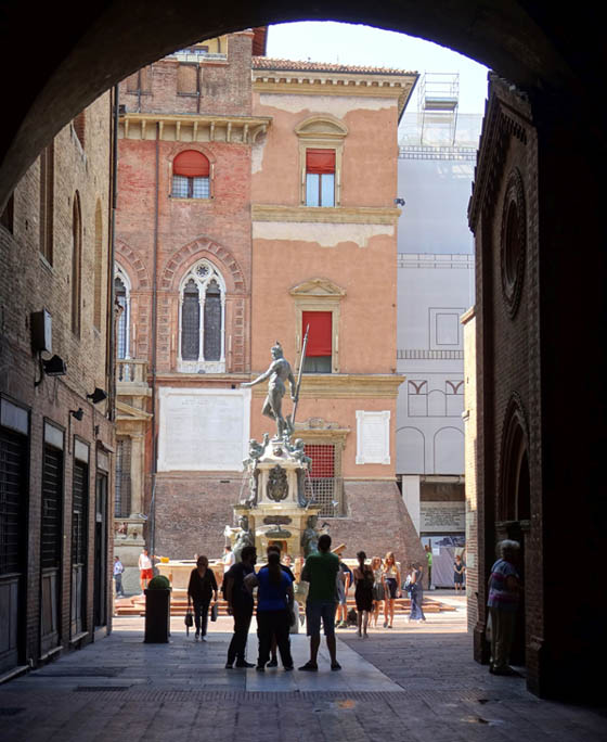 Bologna, Blick zum Neptunbrunnen