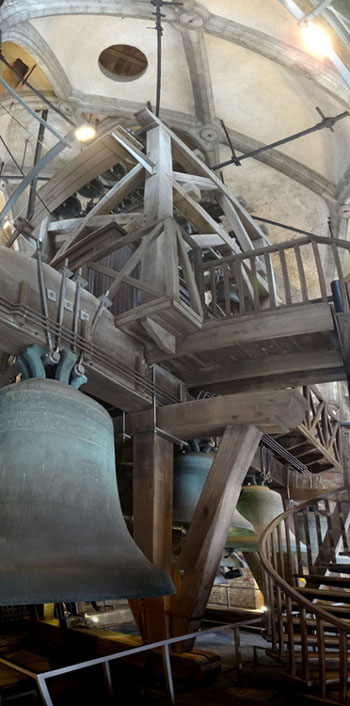 Mechelen: Die Glockenstube von St. Rombout
