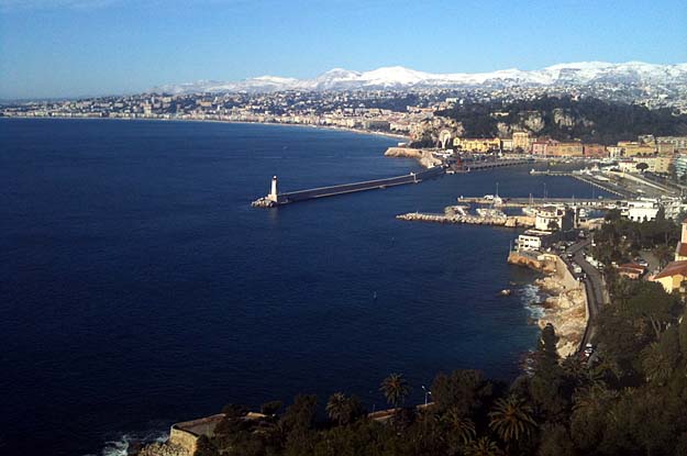 Blick über Nizza und die Küste