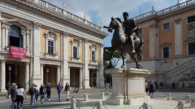 Rom, Kapitol mit Reiterstatue von Marc Aurel (Kopie)