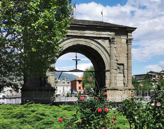 Aosta, Augustusbogen