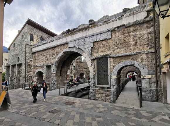 Aosta, Porta Praetoria