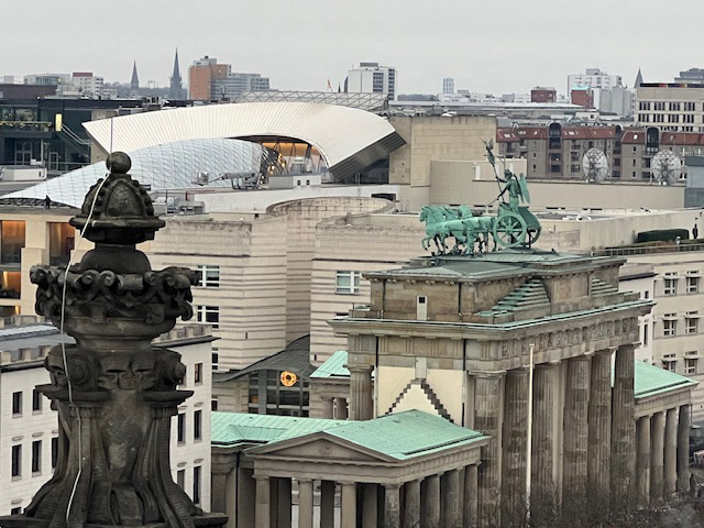 Blick vom Reichtag zum Brandenburger Tor