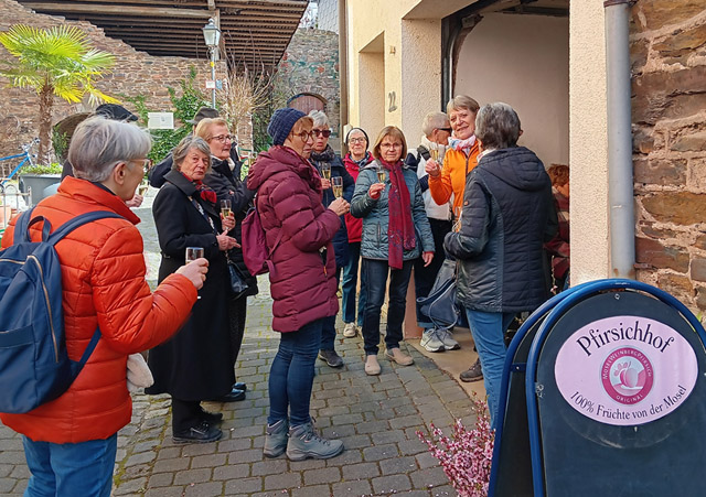 Sektprobe in Neef